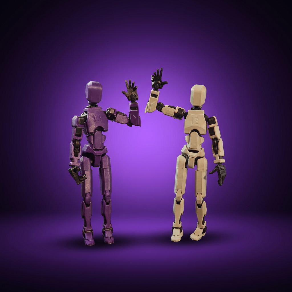 Figura dummy articulada, foto de estudio fondo morado