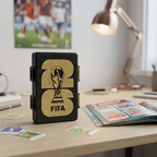 Porta Láminas Mundial en escritorio junto al álbum Panini