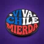 Posavasos impreso en 3D con la frase Viva Chile Mierda en azul, blanco y rojo sobre disco negro